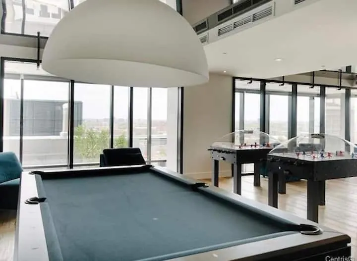 Luxurious Appartement Downtown Gym Sauna Pool Montréal
