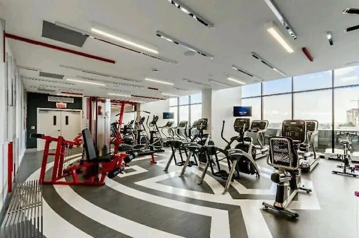 Luxurious Appartement Downtown Gym Sauna Pool Montréal Appartamento