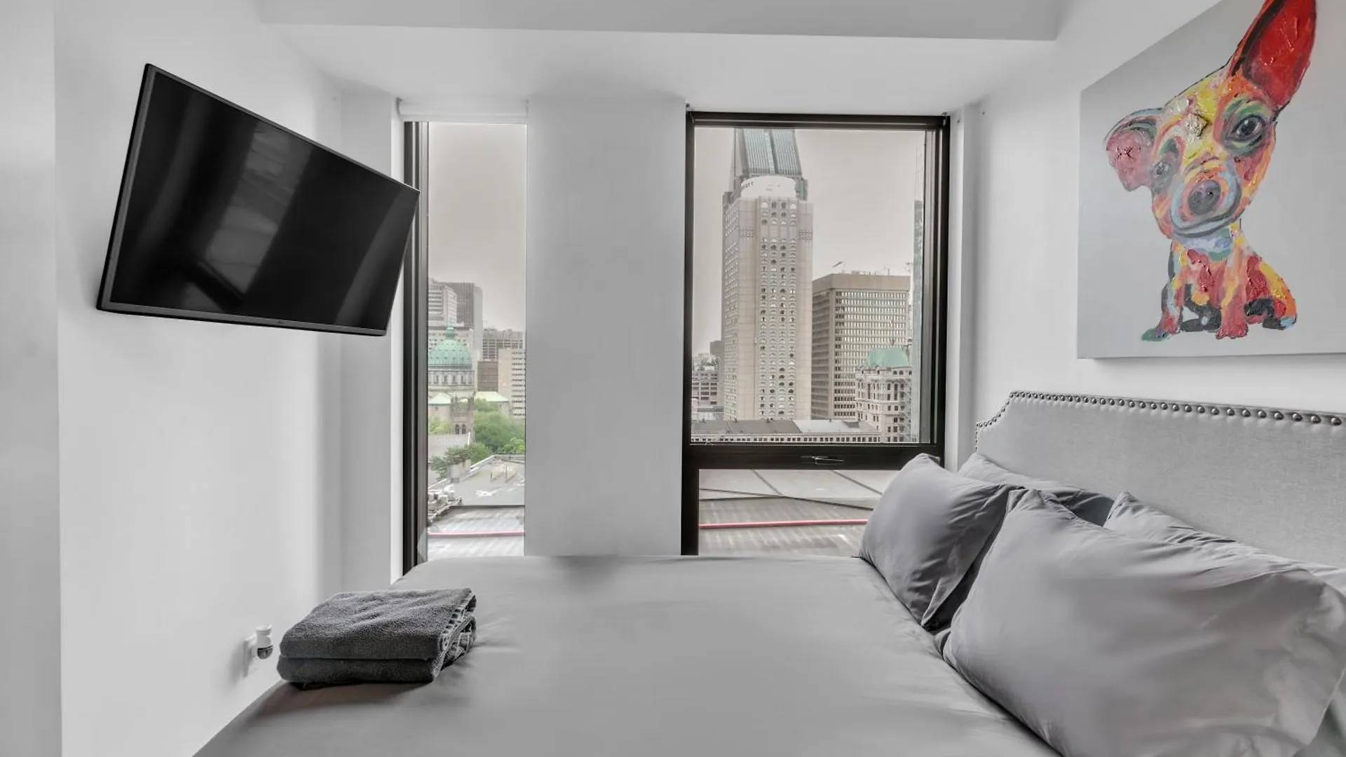 Luxurious Appartement Downtown Gym Sauna Pool Montréal Canada